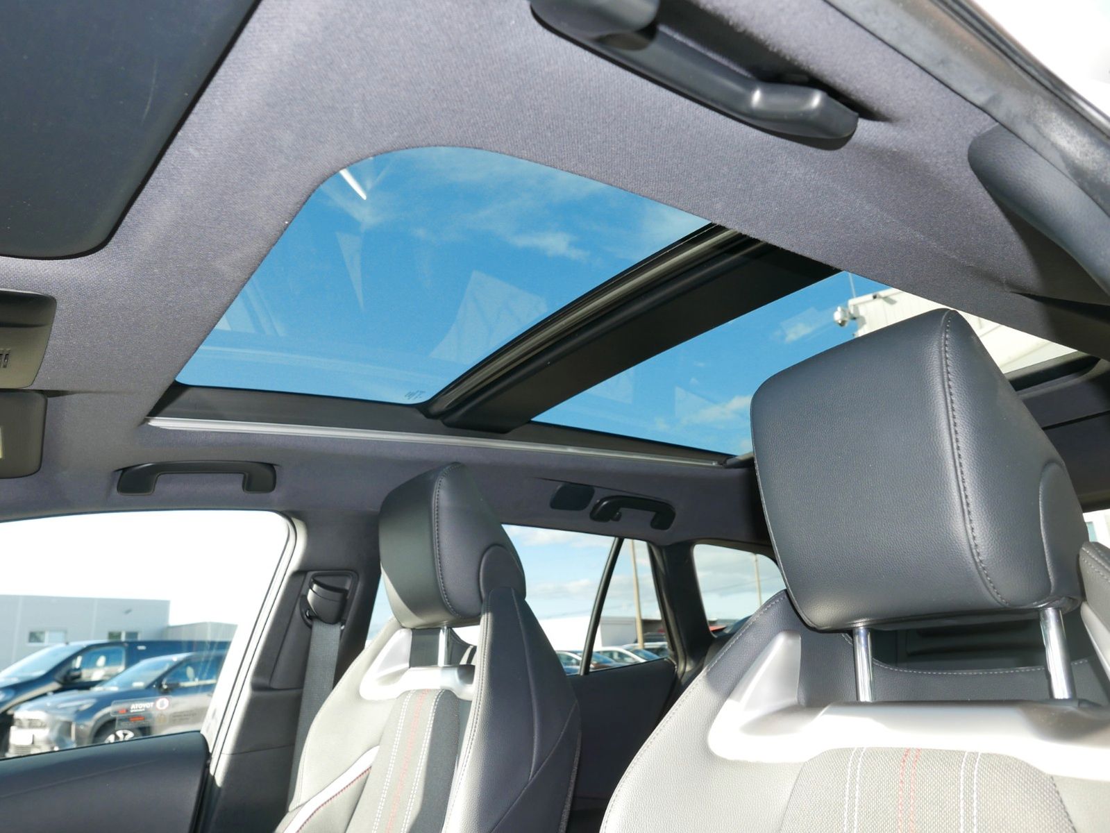 Toyota Corolla Touring Sports Hybrid GR Sport GLASDACH*