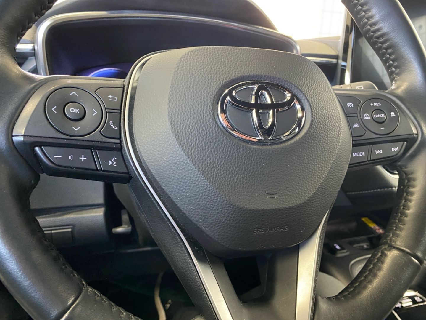 Toyota Corolla 1.8 Hybrid Team D *Bi-LED*ACC*CAM*SHZ*PD