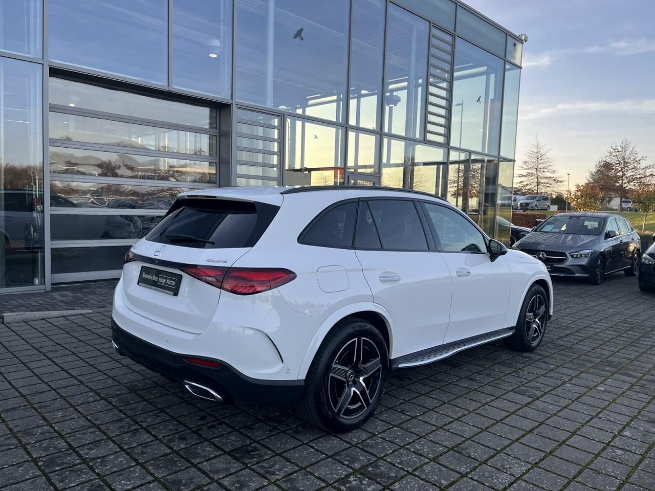 Mercedes-Benz GLC 220 d 4MATIC AMG+NIGHT+DIGI LIGHT+MEMORY+360