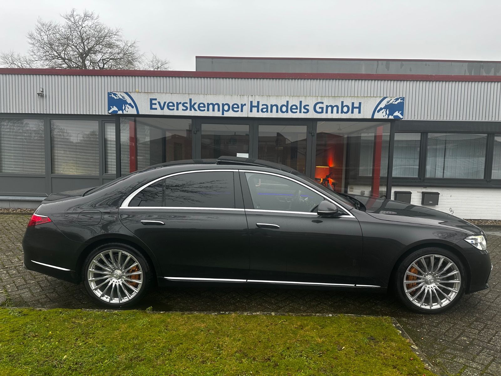 Mercedes-Benz S580 4M AMG - Samsaru's Car Outlet