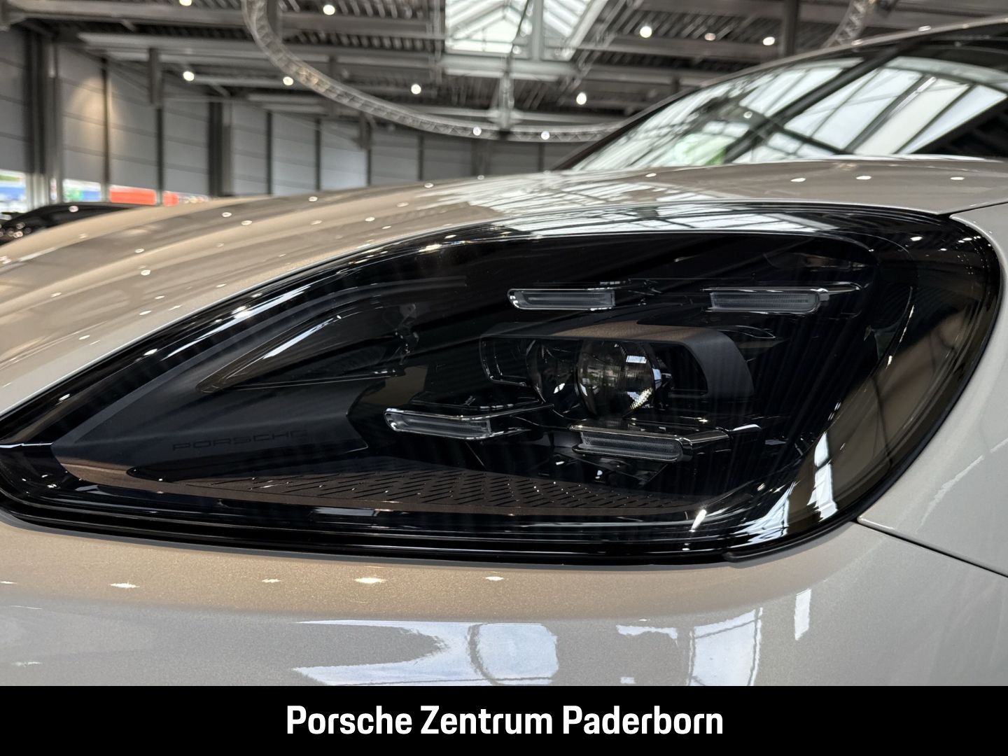 Porsche Cayenne S E-Hybrid Sportabgasanlage Panoramadach