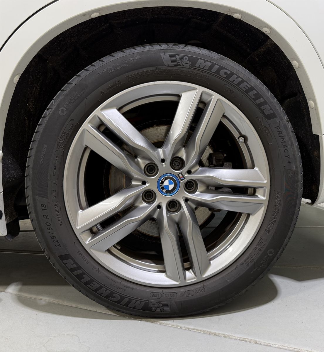 BMW X1 xDrive25e M Sportpaket - Samsaru's Car Outlet