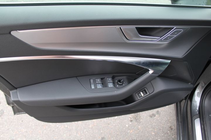 Audi A6 Avant 45 TDI S-Line Sport - Samsaru's Car Outlet