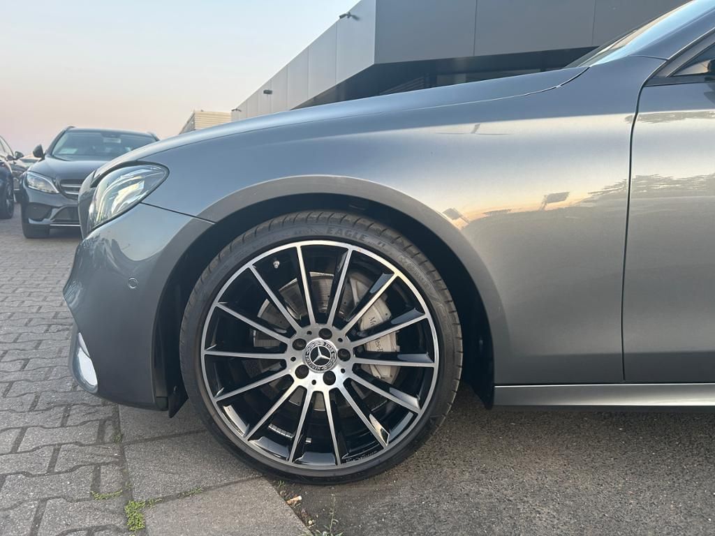 Mercedes-Benz E 200 AMG - Samsaru's Car Outlet