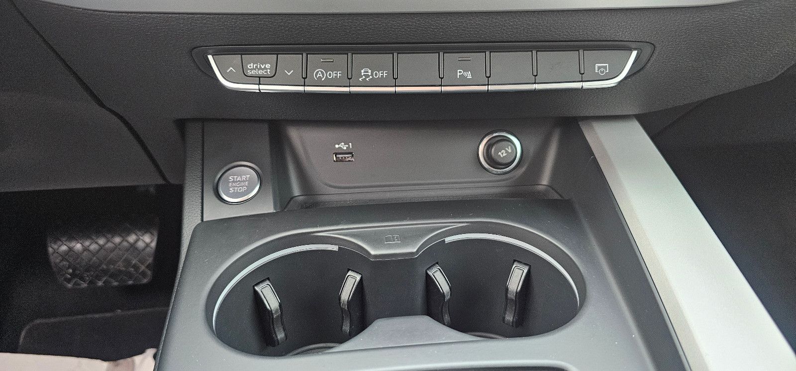 Audi A4*Lim.*40TDI*Quattro*Virtual*LED*Kamera*Carplay