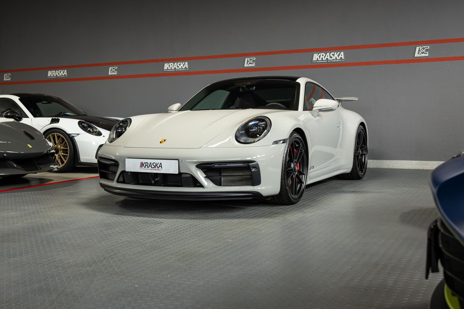 Porsche 911 Carrera 4 GTS Coupe PDLS+ BOSE PANO AERO-KIT