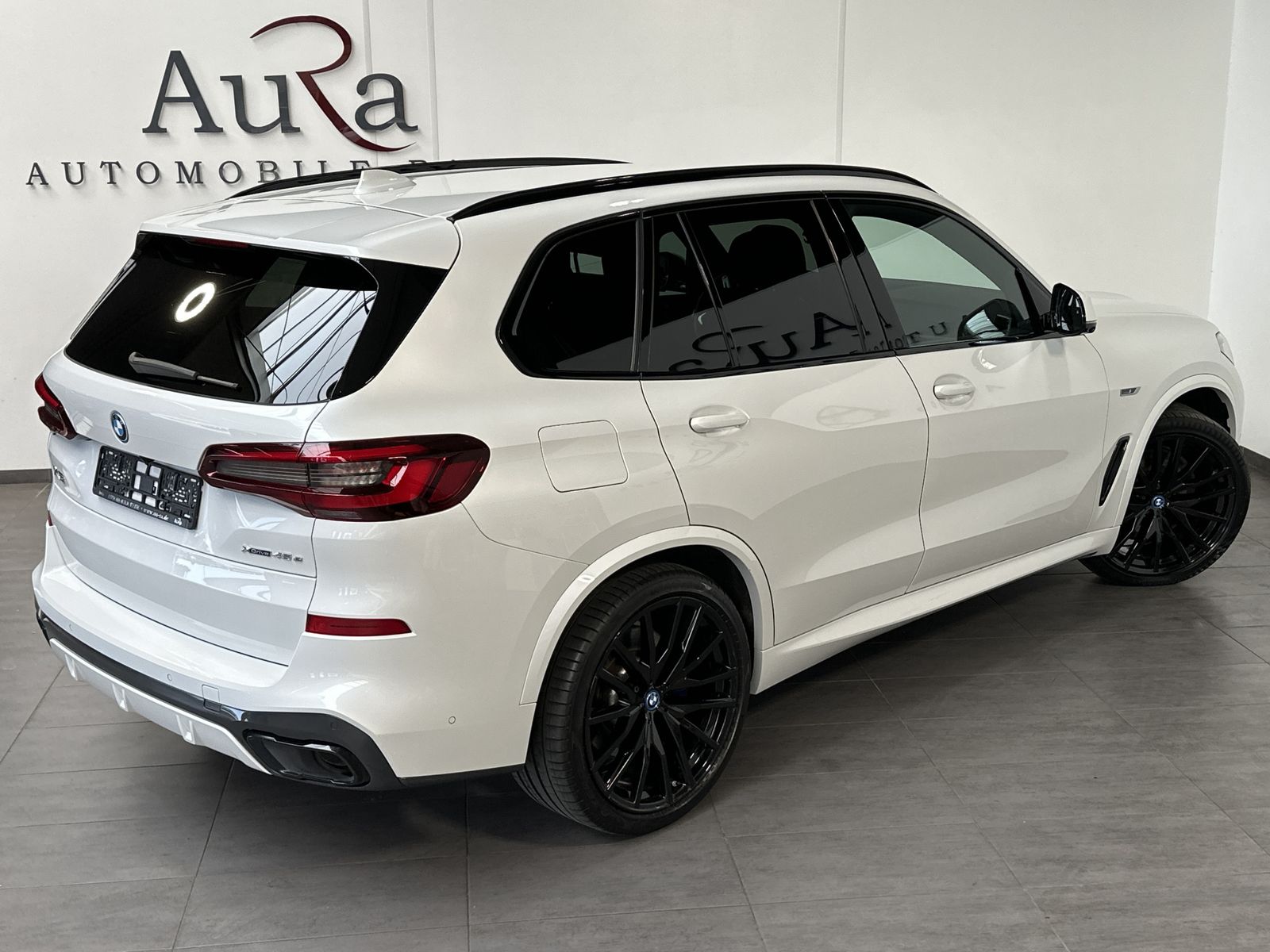 BMW X5 xDrive45e M-Sport NAV+LASER+AHK+ACC+360°+22ZO