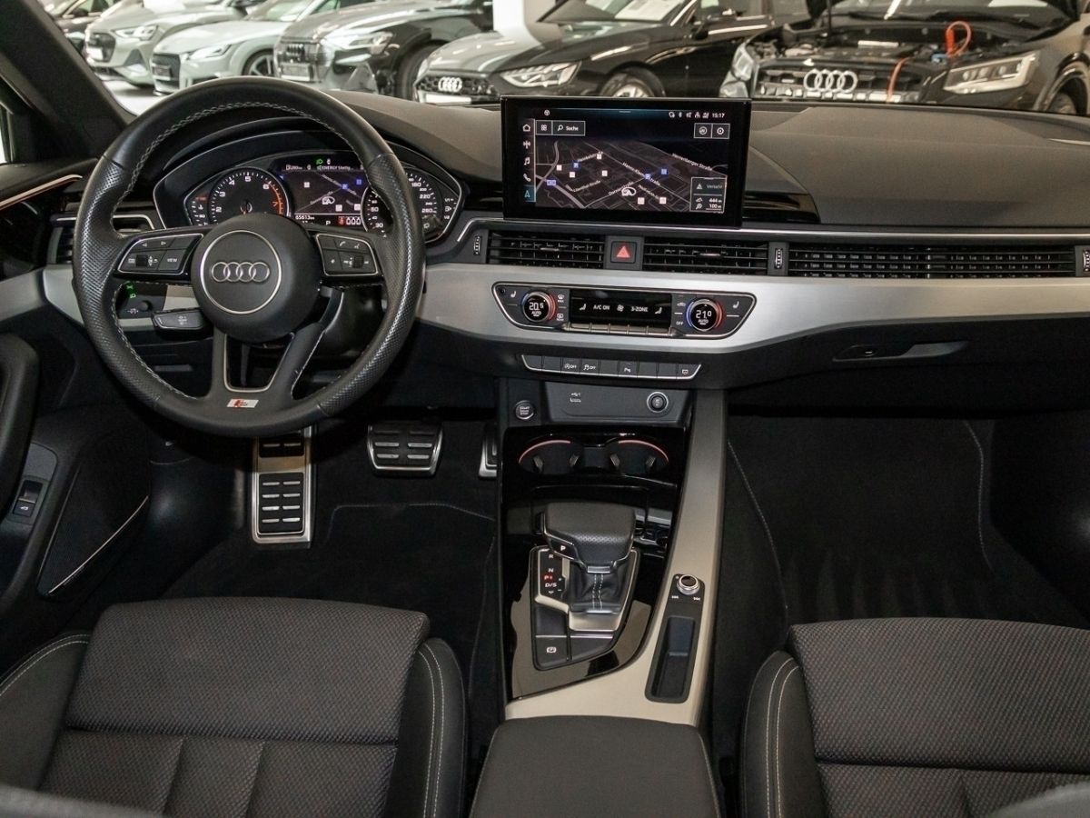 Audi A4 Avant 35 TFSI advanced S line - Samsaru's Car Outlet