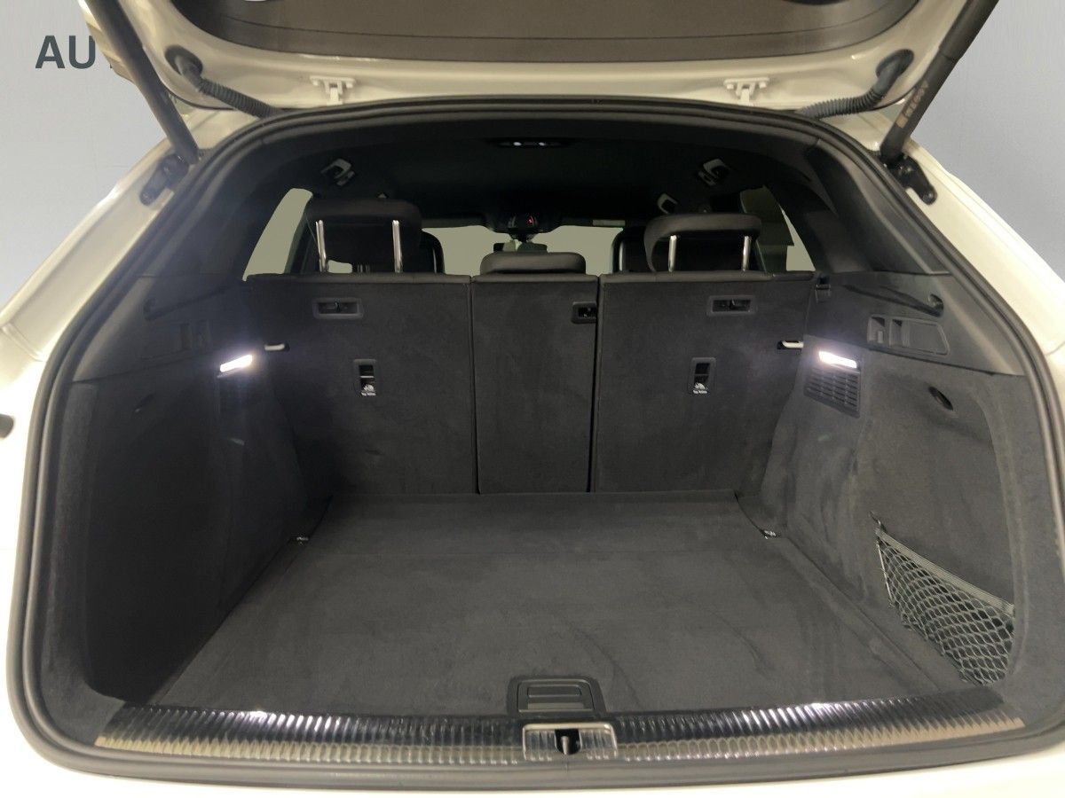 Audi Q5 40 2.0 TDI quattro S tronic - Samsaru's Car Outlet