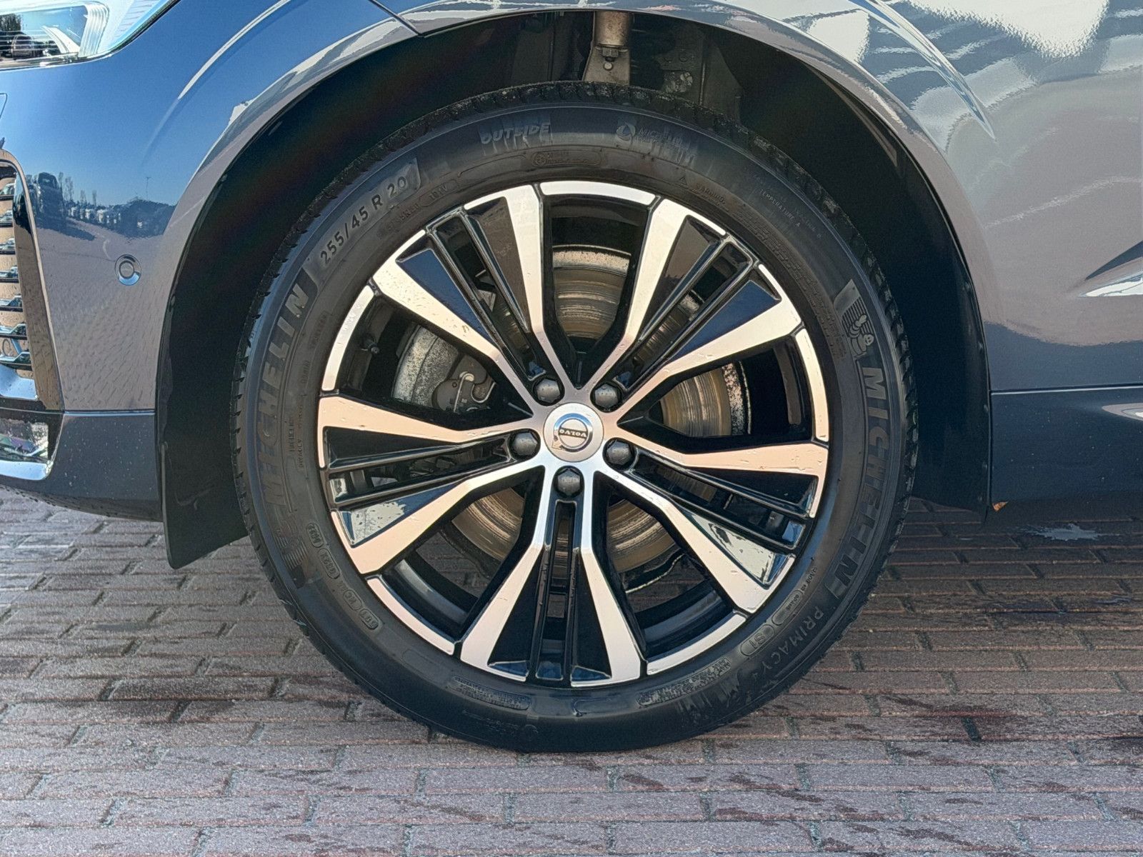 Volvo XC60 B5 D Ultimate Dark AWD*STHZG*PANO*360°*ACC
