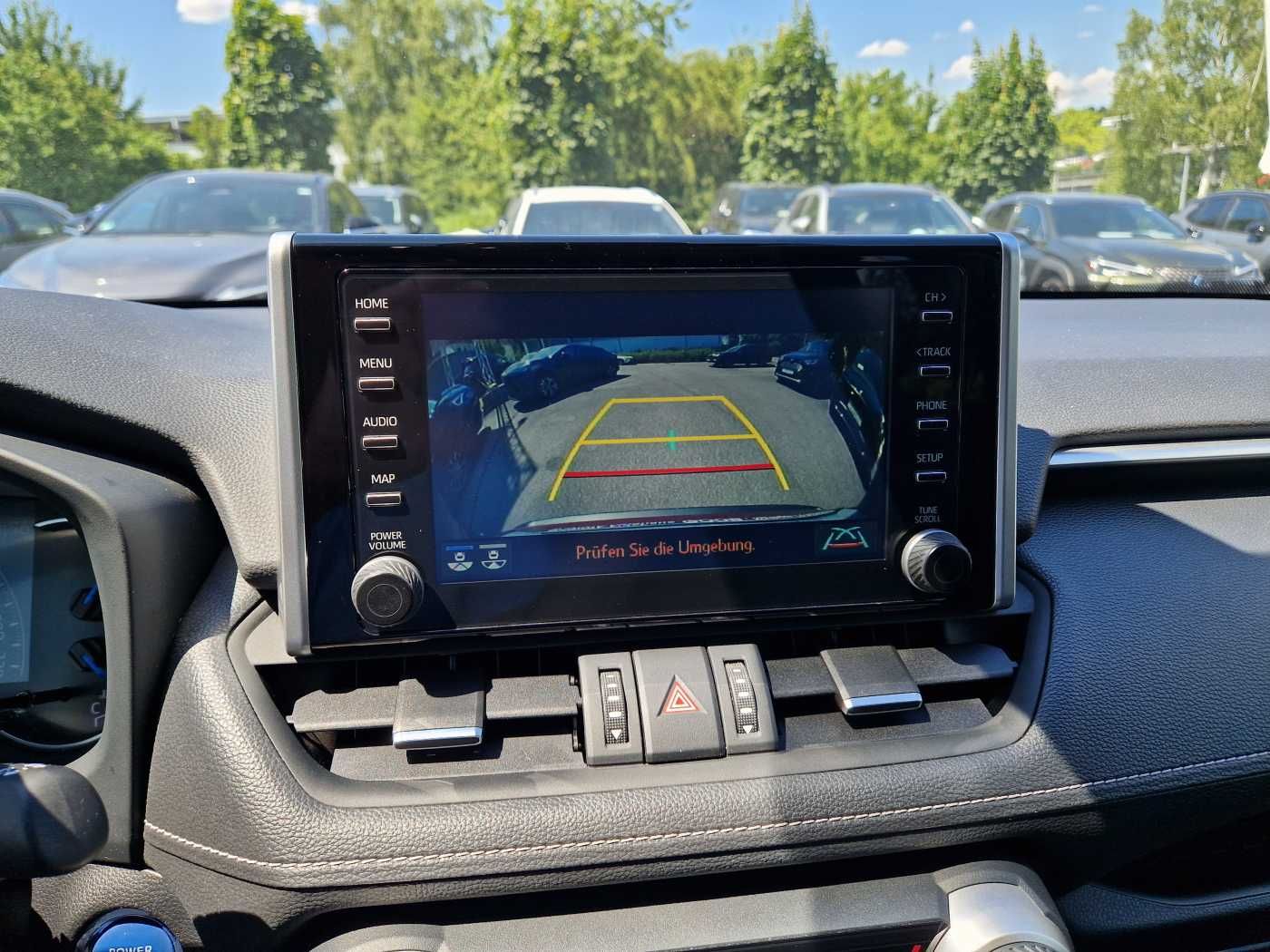 Toyota RAV4 Hybrid 4x4 Team - Samsaru's Car Outlet