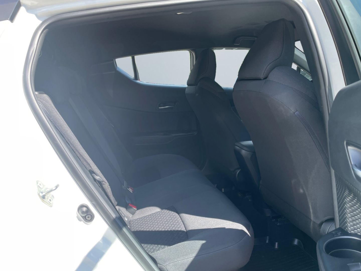 Toyota C-HR 1.8 Hybrid Flow - Samsaru's Car Outlet