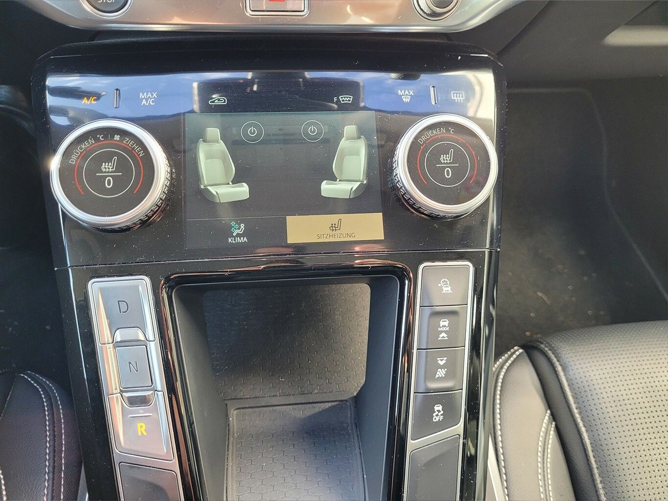 Jaguar I-Pace EV320 SE BLACK STHEIZ AHK