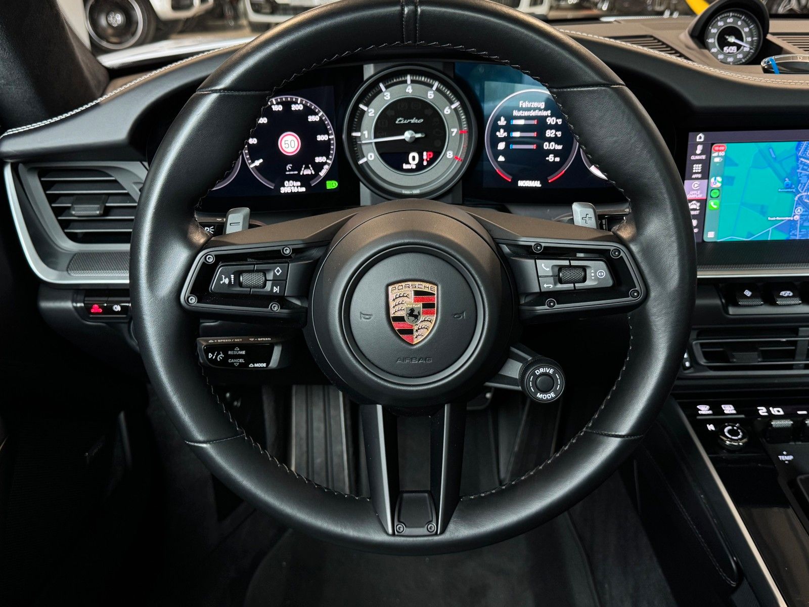 Porsche 992 Turbo - Samsaru's Car Outlet