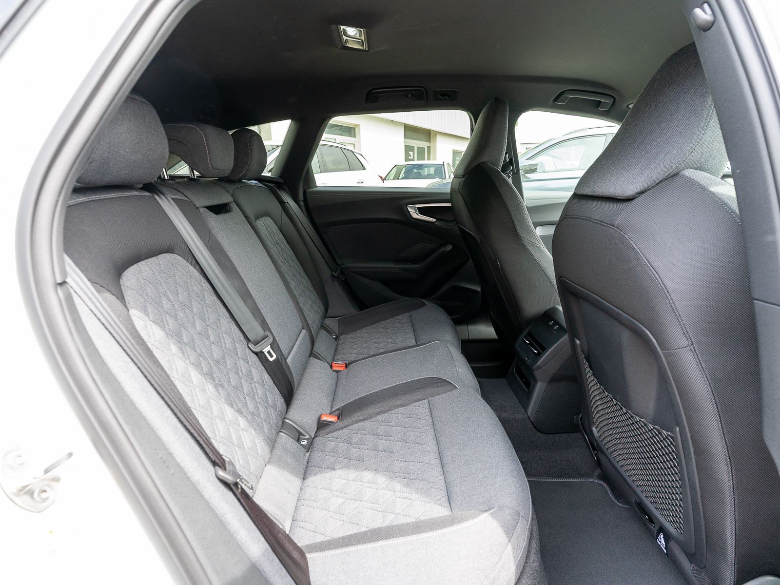 Audi A5 Avant TDI S line quattro Navi Matrix AHK ACC