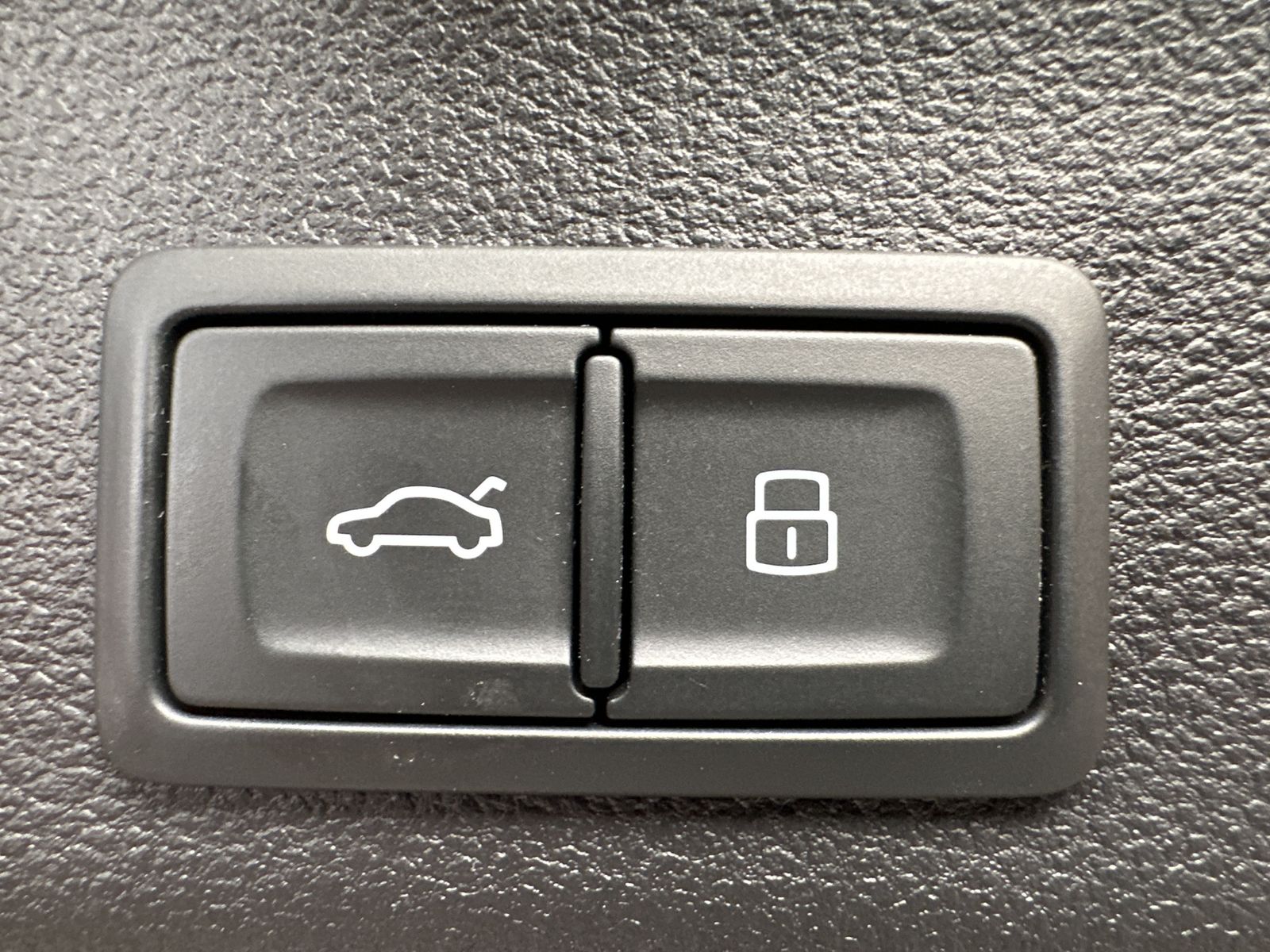 Audi A6 Avant 45 TFSI Qu S-Line NAV+LED+B&O+360°+AHK