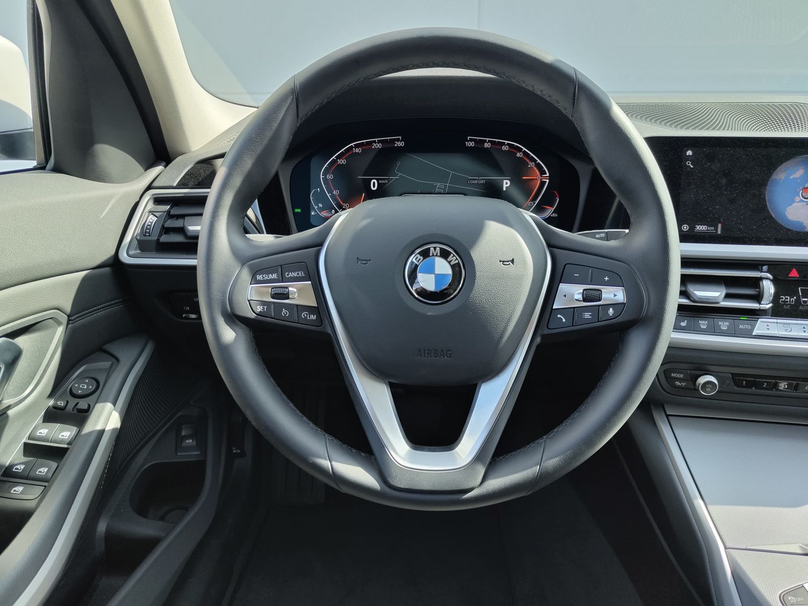 BMW 320i Touring Advantage - Samsaru's Car Outlet