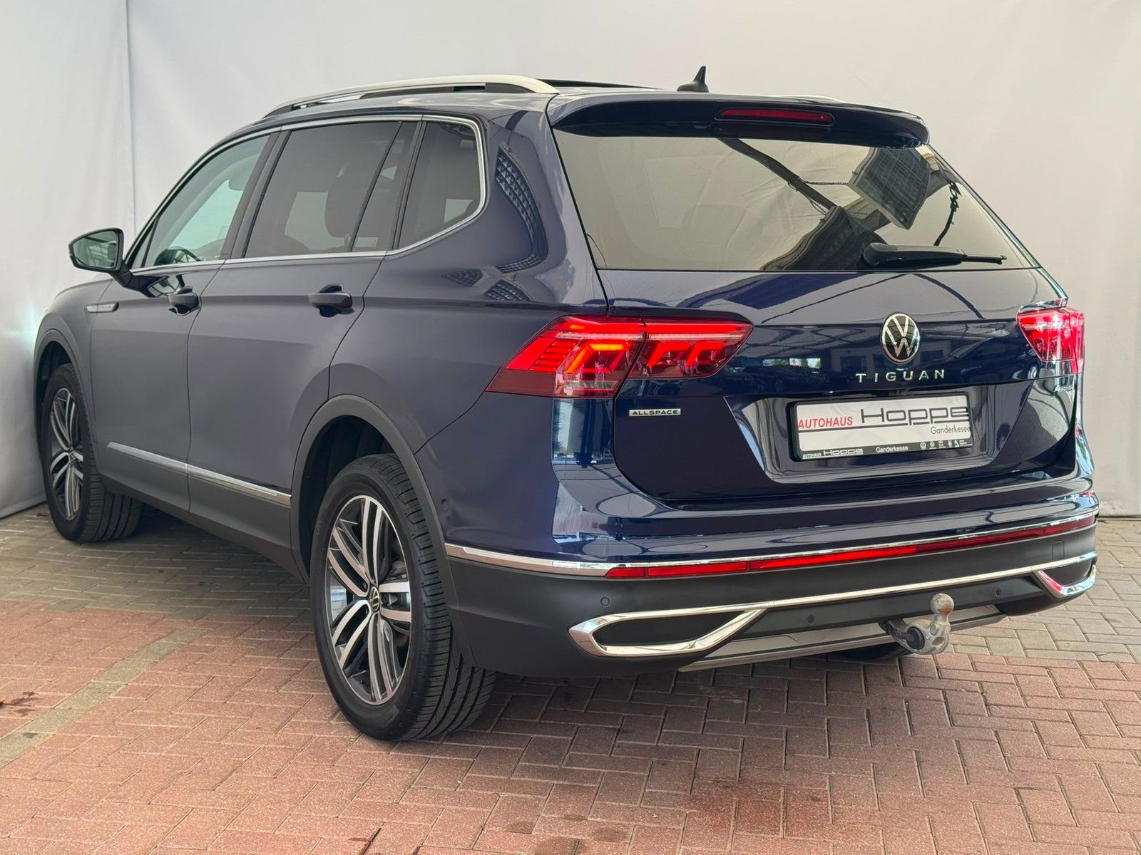 Volkswagen Tiguan Allspace Elegance 2.0TDI DSG+7-SITZER+4M+