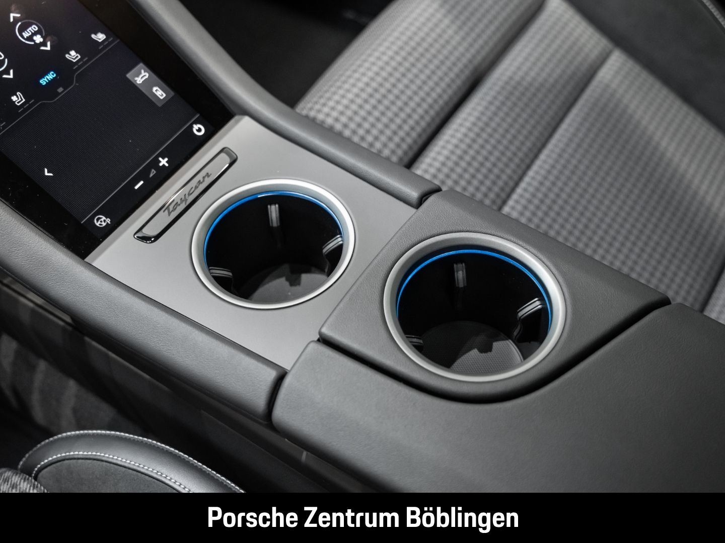 Porsche Taycan 4 Cross Turismo BOSE Panorama LED-Matrix
