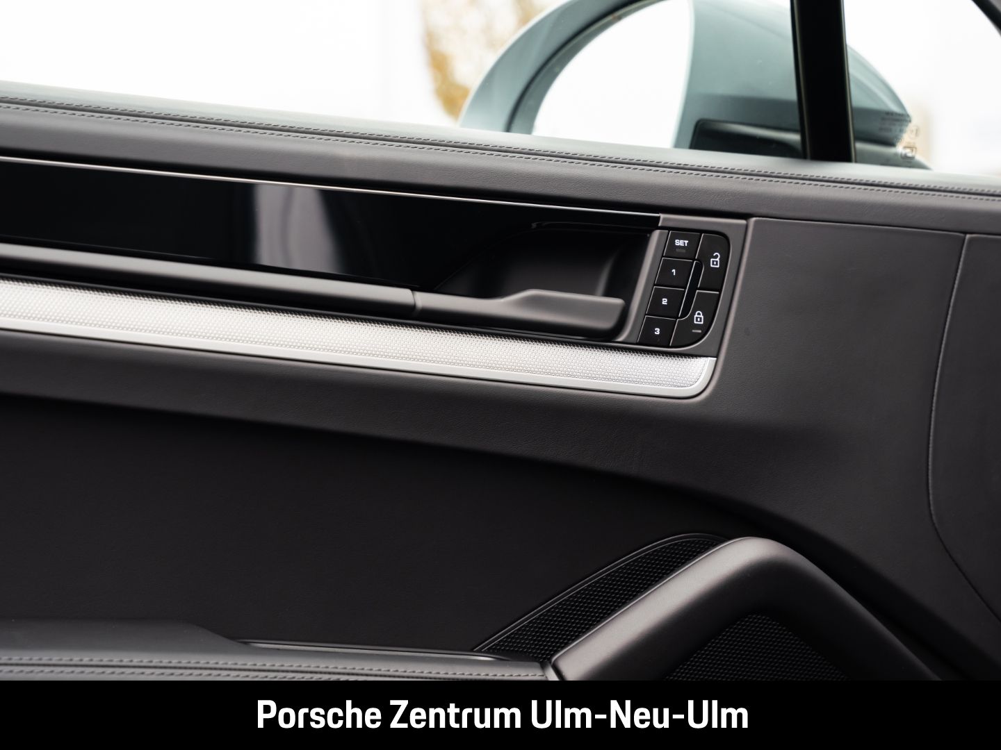 Porsche Cayenne Coupe InnoDrive Surround-View LED-Matrix
