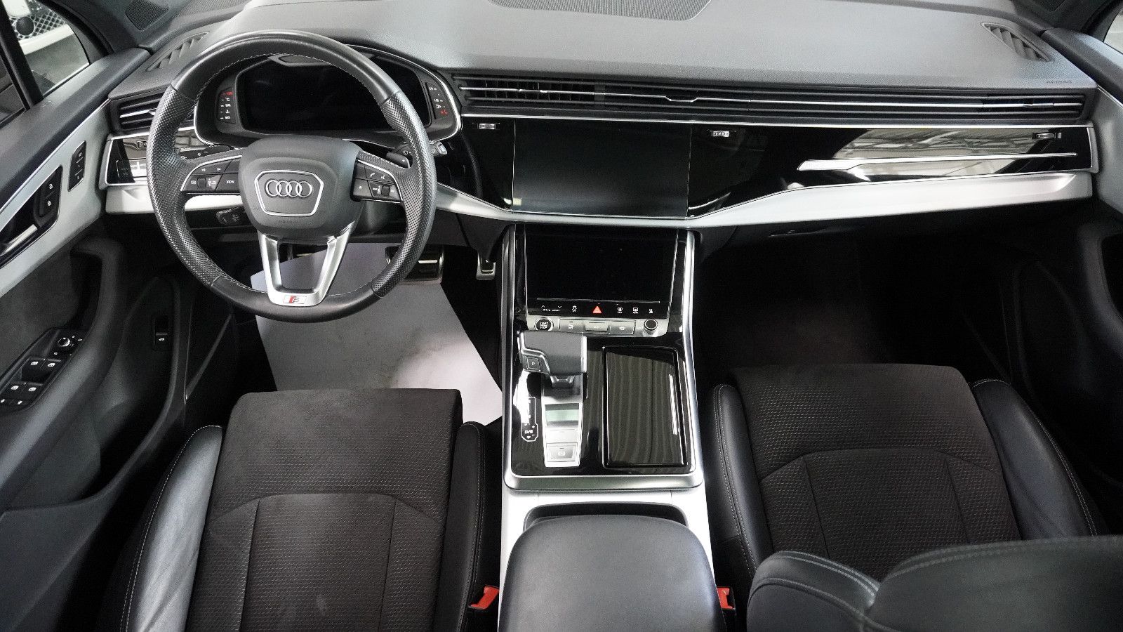 Audi Q7 50 TDI  S line*AHK*B&O*PANO*STHZ*7 SITZER*22