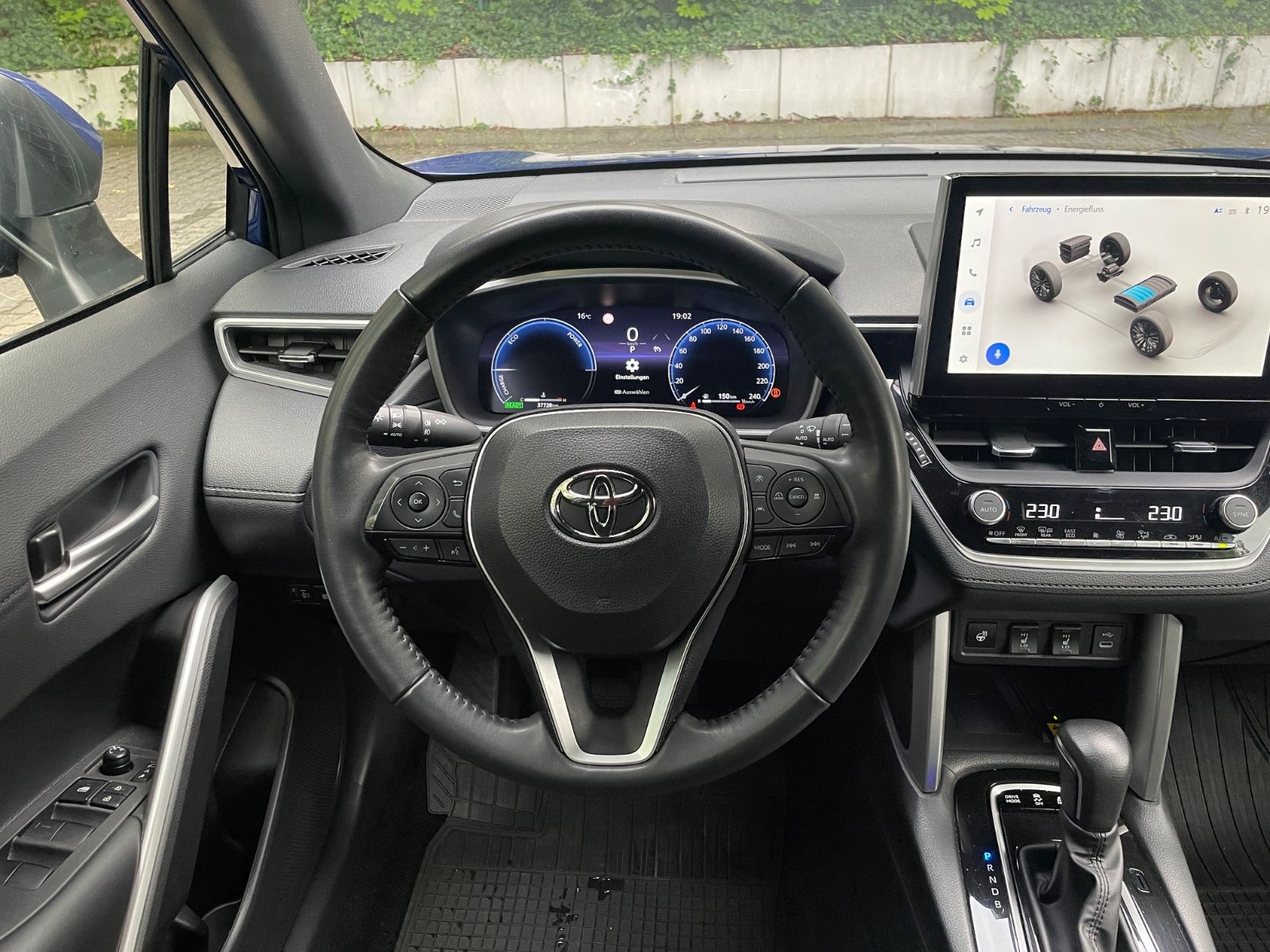Toyota Corolla Cross Hybrid FWD Team Deutschland