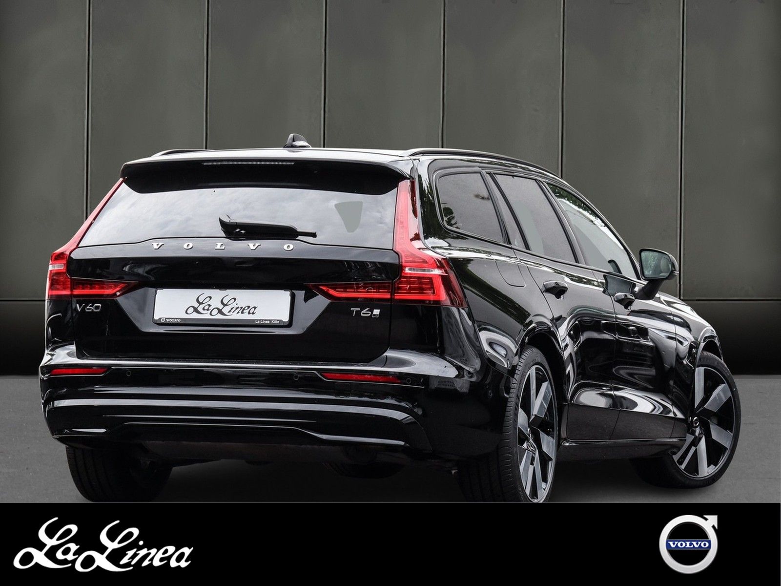 Volvo V60 T6 Recharge AWD Ultra Dark NP:80.480,-/MASSA