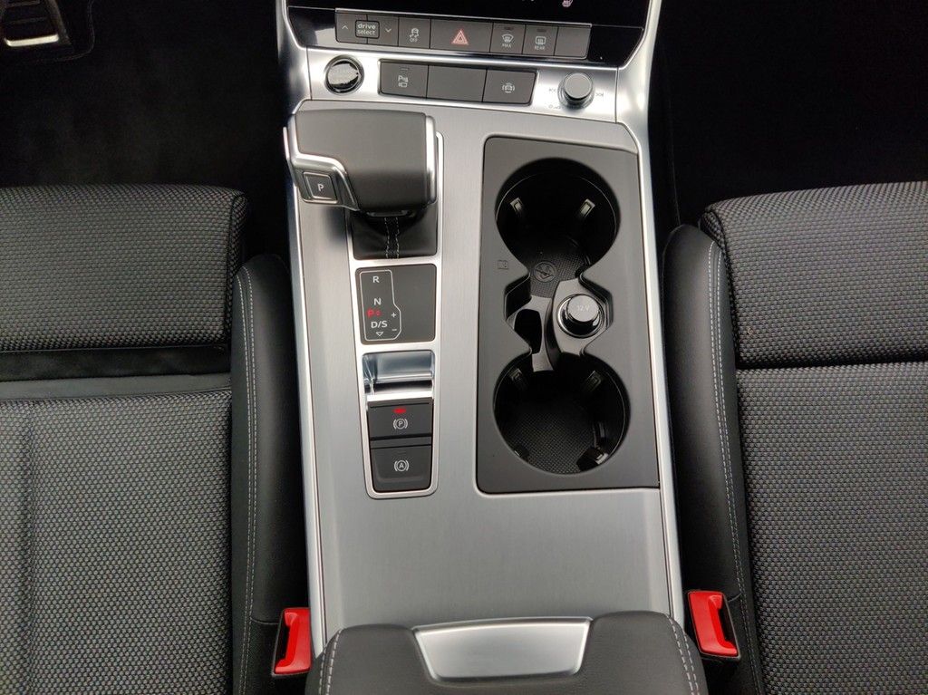 Audi A6 Avant 40 TDI S tronic S line - Samsaru's Car Outlet