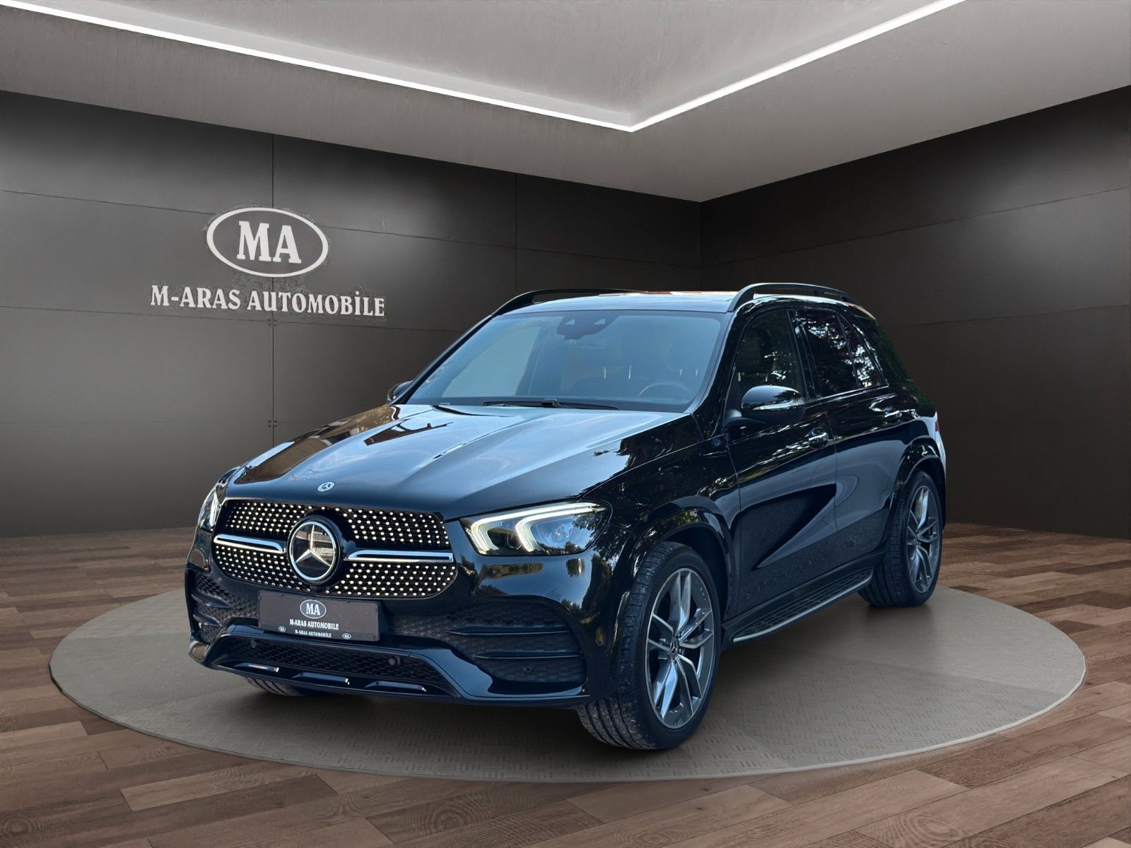 Mercedes-Benz GLE 400 d GLE - 4Matic AMG PANO LEDER AHK STHEIZ