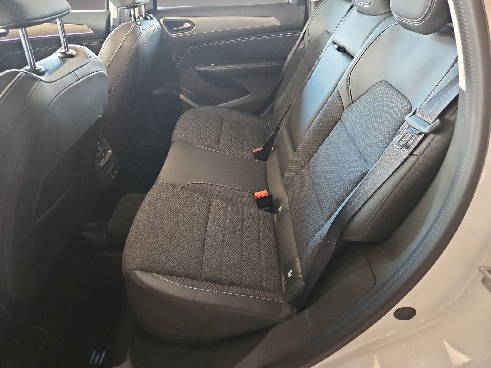 Renault Arkana Techno E-Tech Full Hybrid - Samsaru's Car Outlet