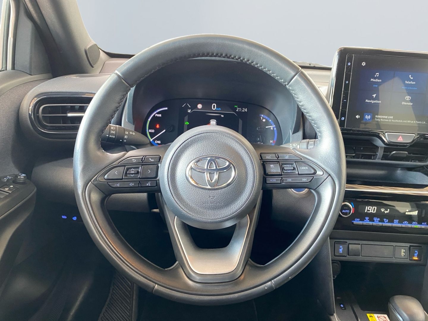 Toyota Yaris Cross Hybrid 1.5 Team D *Safety&Winter Pak