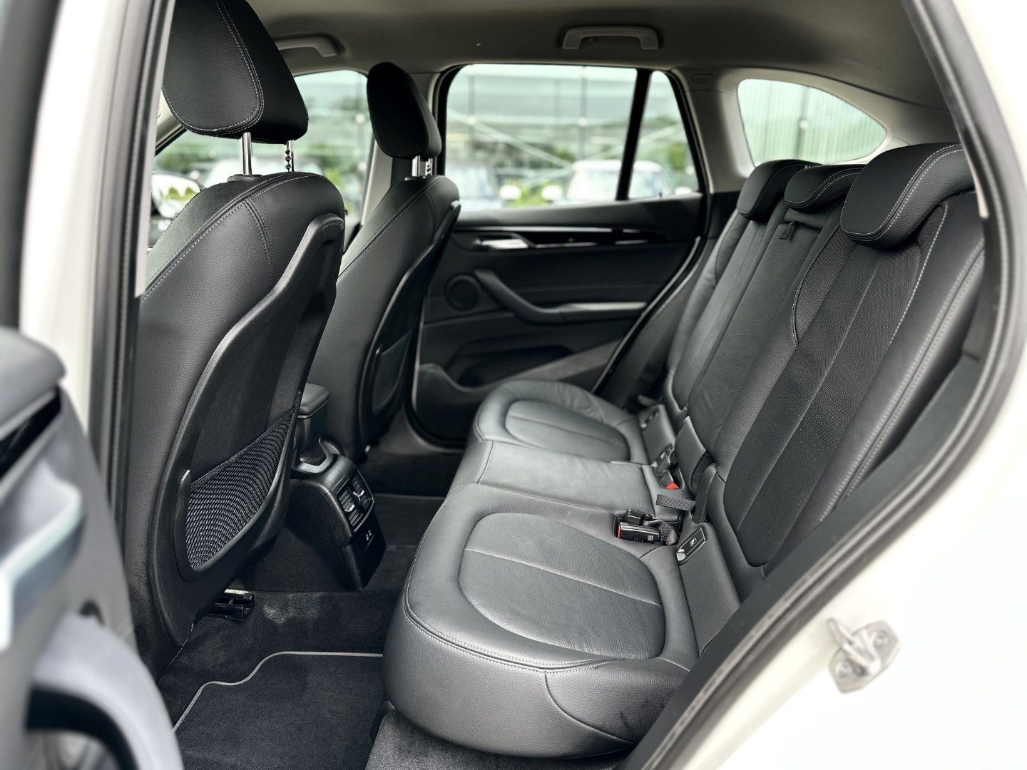 BMW X1 xDrive20i xLine - Samsaru's Car Outlet