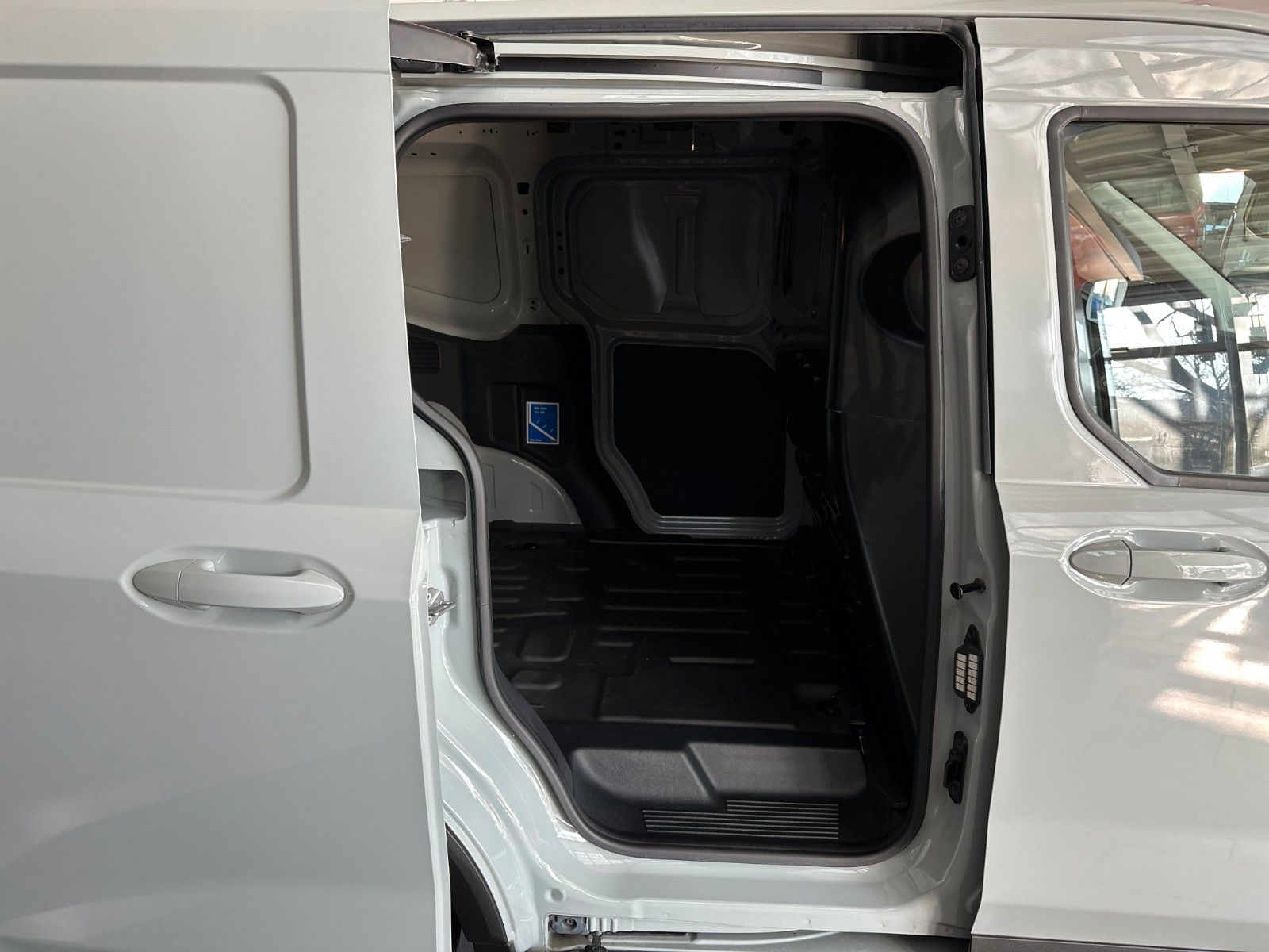 Ford Transit Courier Active Kasten #AUTOMATIK #ACC