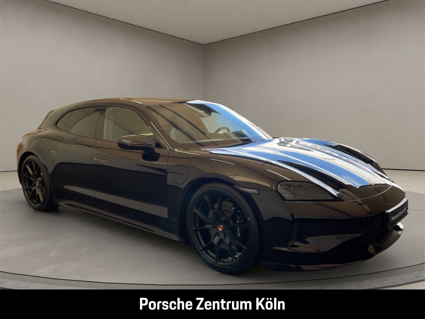 Porsche Taycan GTS Sport Turismo HA-Lenkung InnoDrive