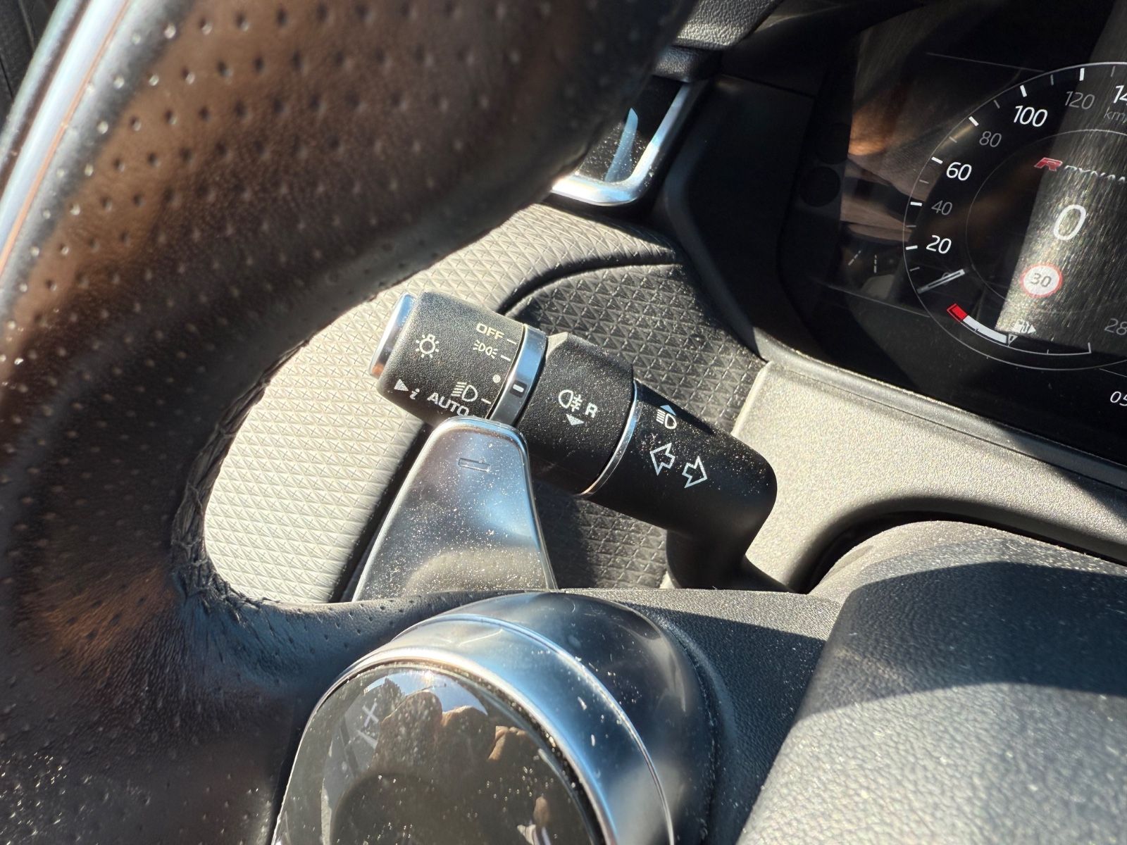 Range Rover Velar R-Dynamic - Samsaru's Car Outlet