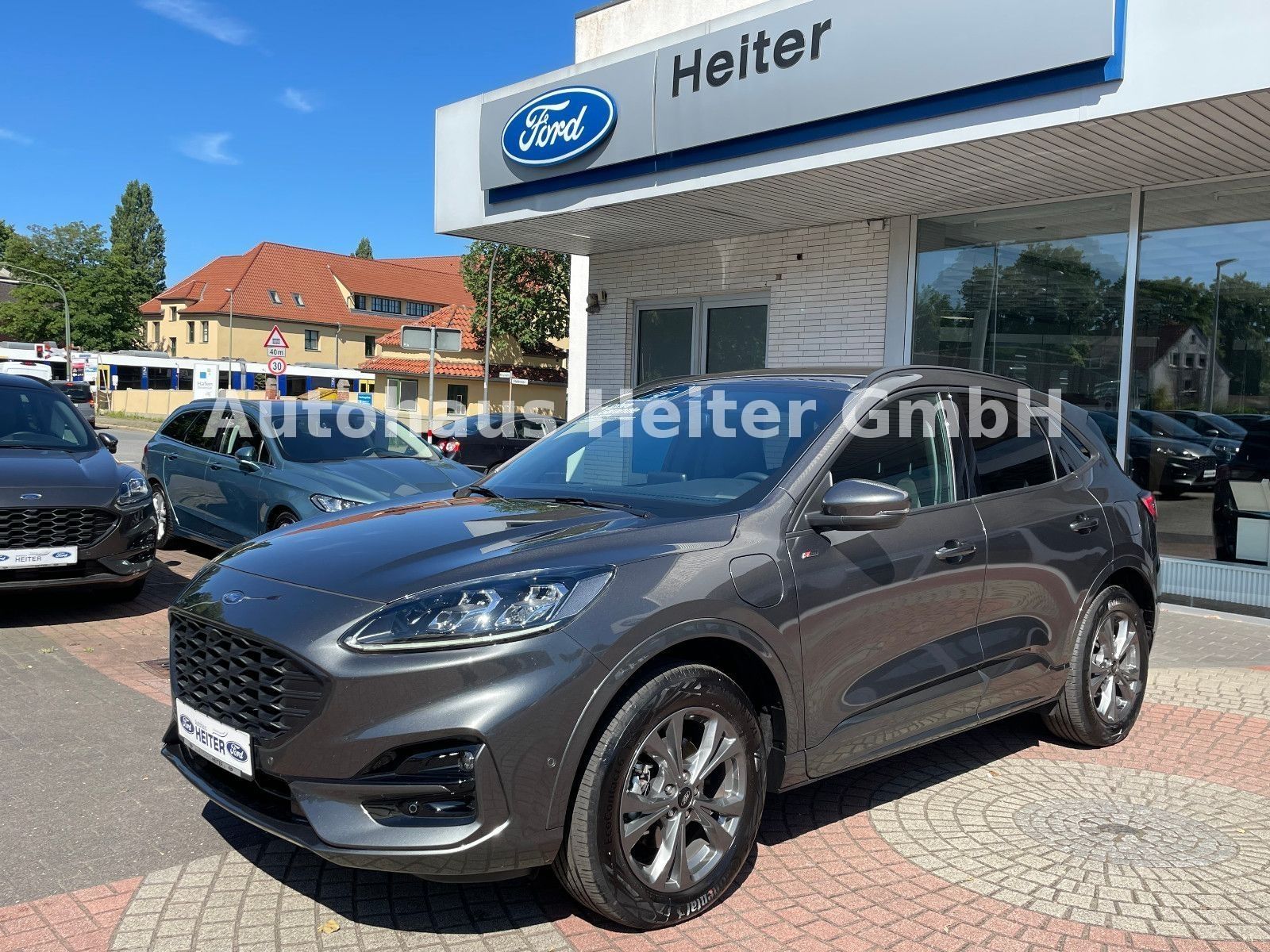 Ford Kuga PHEV ST-Line X - Samsaru's Car Outlet
