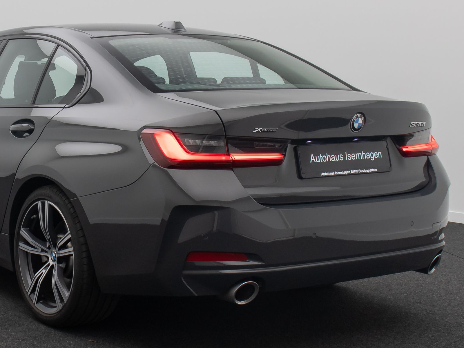 BMW 330i xD Komfort DAB HiFi Leder M Sport 19Zoll