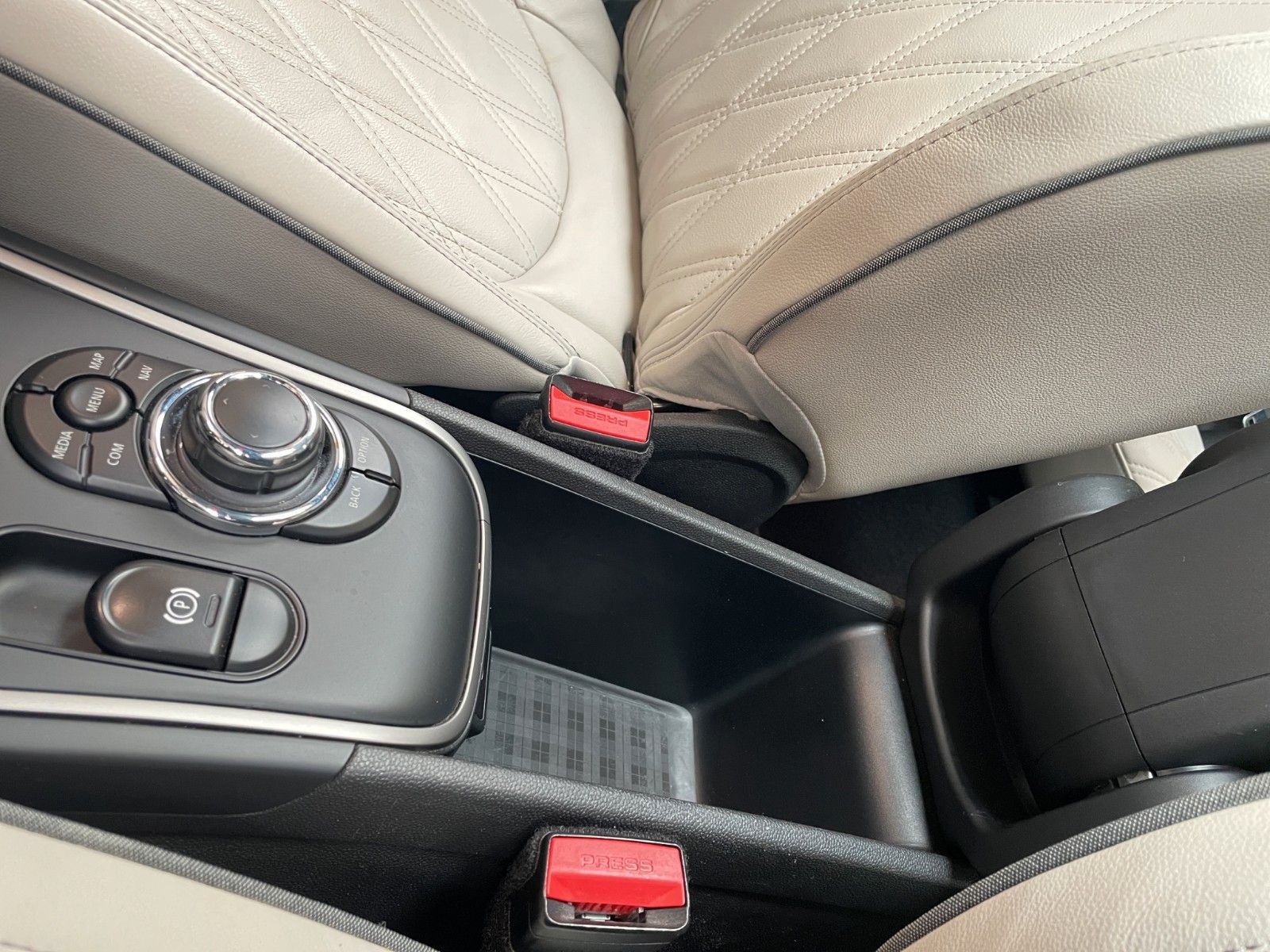 MINI Cooper Countryman YoursT - Samsaru's Car Outlet