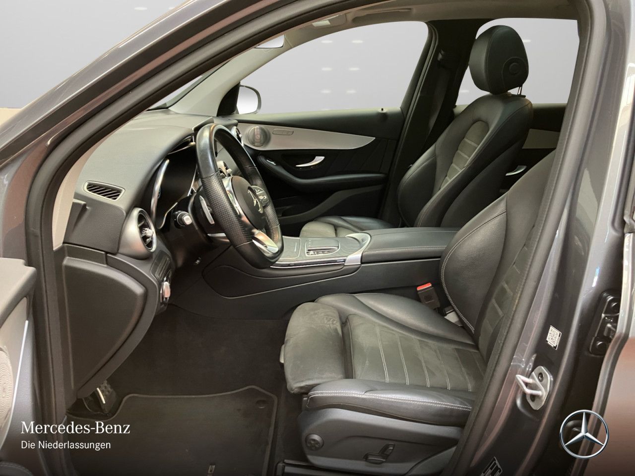 Mercedes-Benz GLC 300 de 4M AMG - Samsaru's Car Outlet