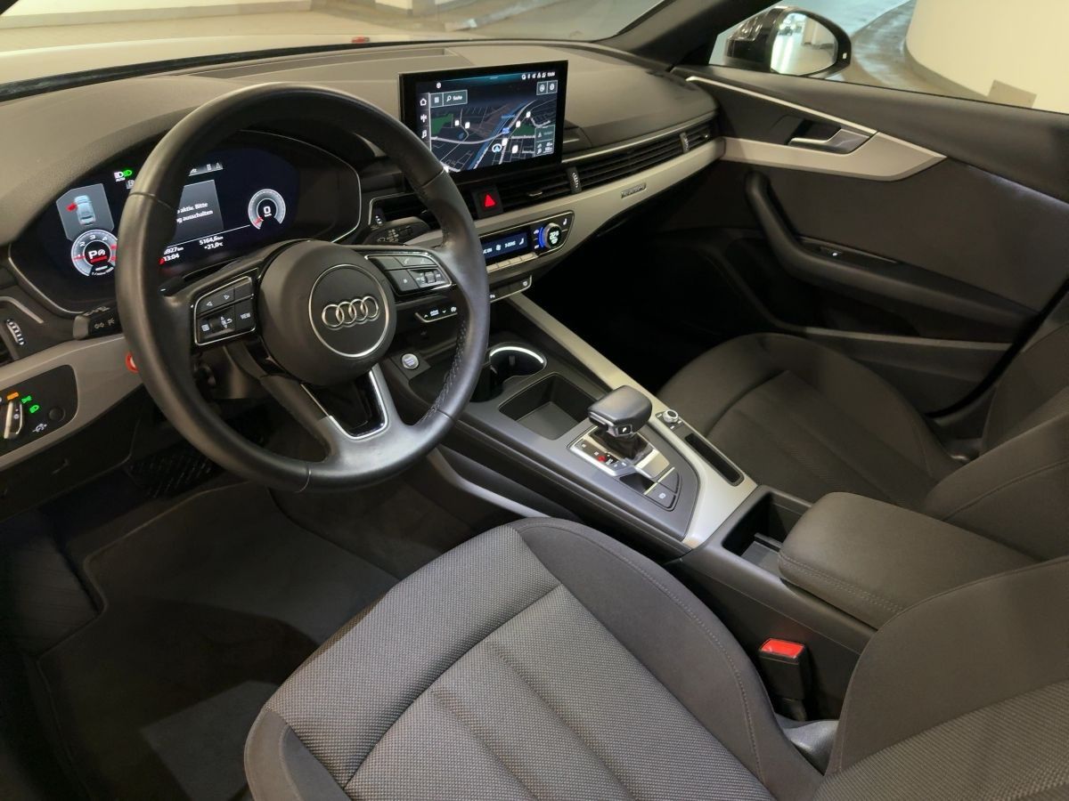 Audi A4 Limousine Advanced 40 TDI S tr. PDC AHK NAVI