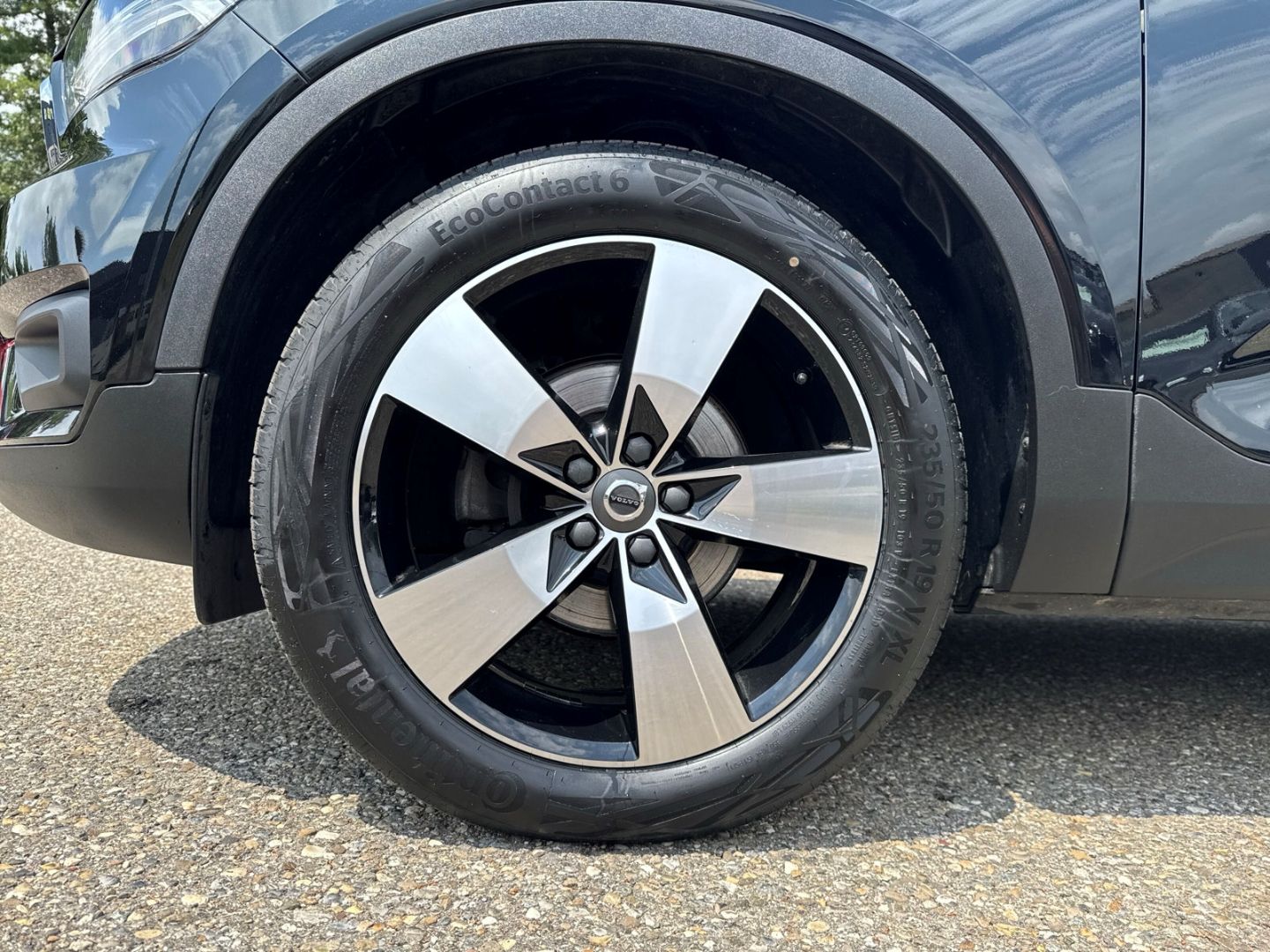 Volvo XC40 Momentum Pro 2WD T3 - Samsaru's Car Outlet
