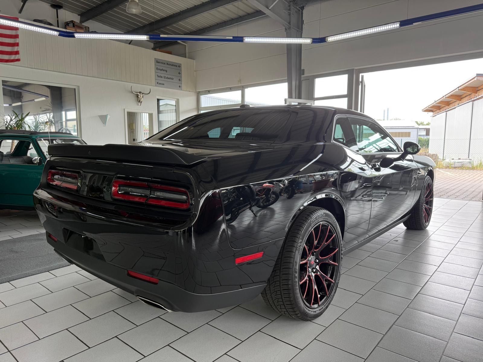 Dodge Challenger 3,6 Leder Kamera 8 Gang 2023