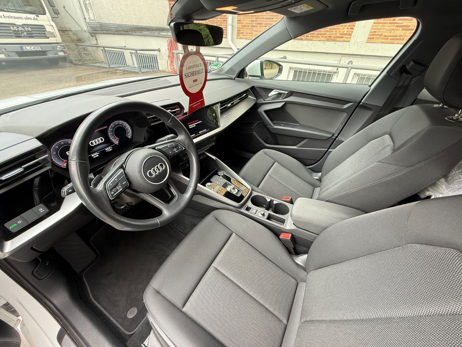Audi A3 Sportback 35 TFSI S line - Samsaru's Car Outlet