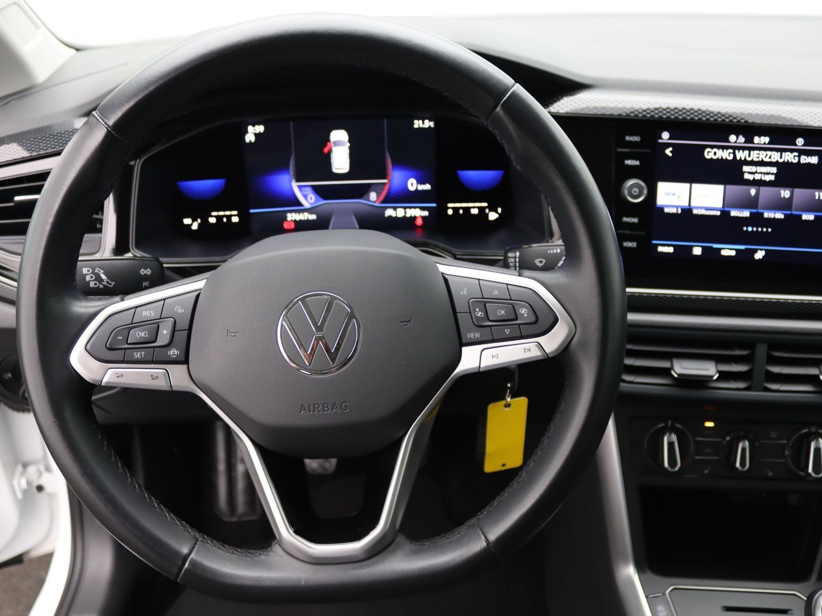 Volkswagen Taigo Life 1.0 TSI - Samsaru's Car Outlet