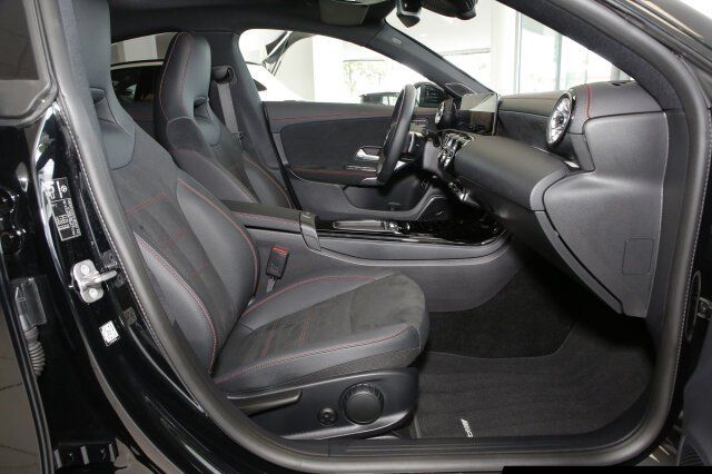 Mercedes-Benz CLA 250 4M Coupé AMG Line - Samsaru's Car Outlet