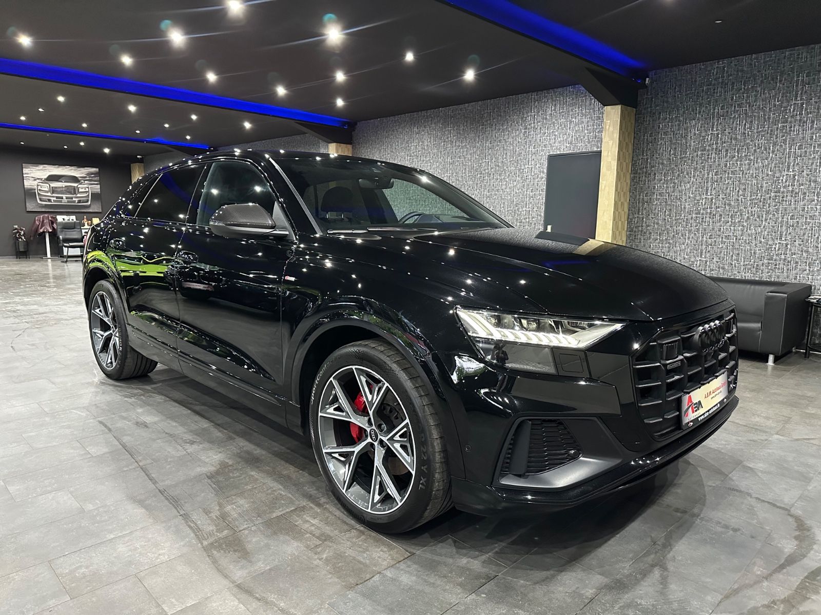 Audi Q8 quattro Competition S Line / Carbon/ Matrix