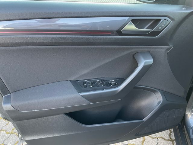 Volkswagen T-Roc Sport 1.5 TSI OPF DSG - Samsaru's Car Outlet