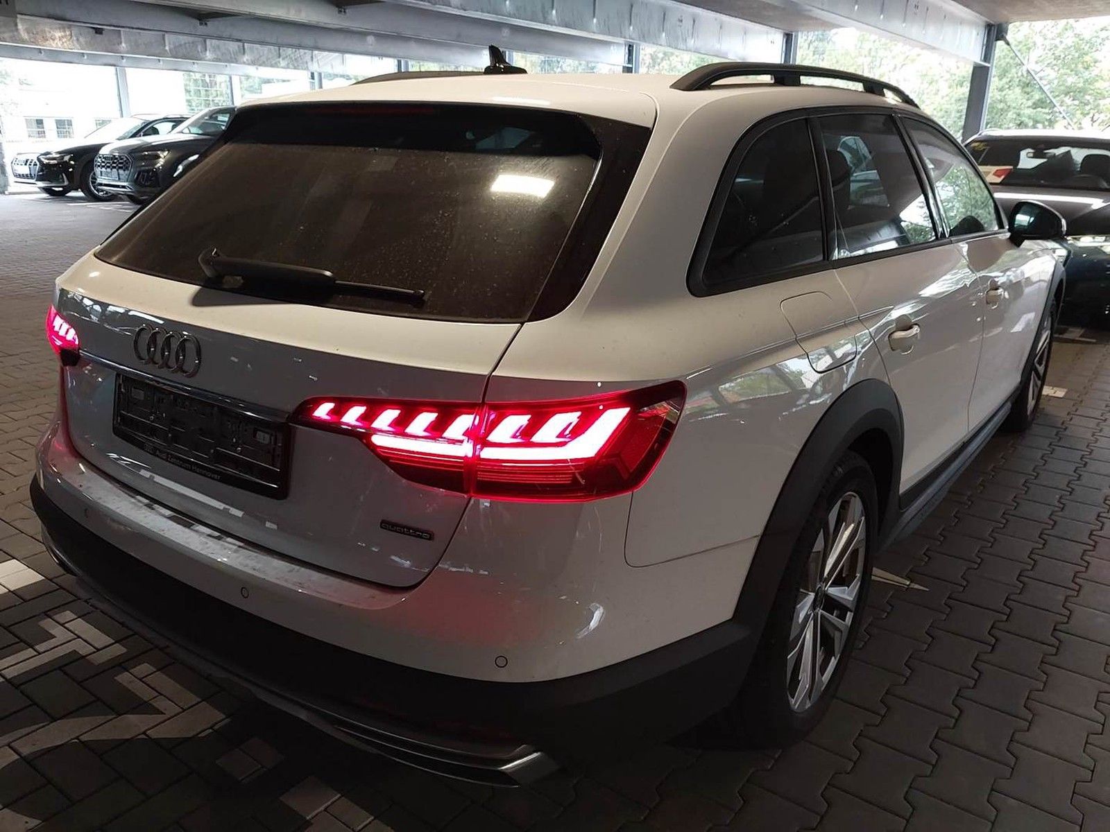 Audi A4 40 TDI Allroad quattro AHK Led Navi RFK Leder