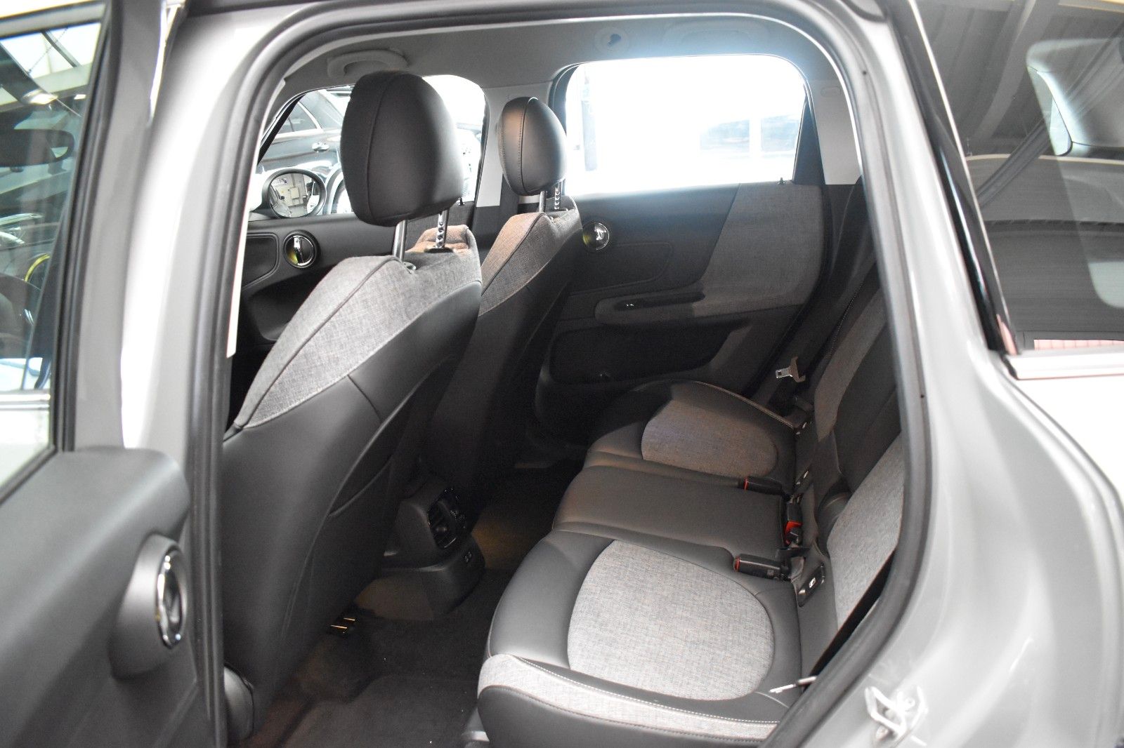 MINI Cooper D Countryman All4 Chili - Samsaru's Car Outlet