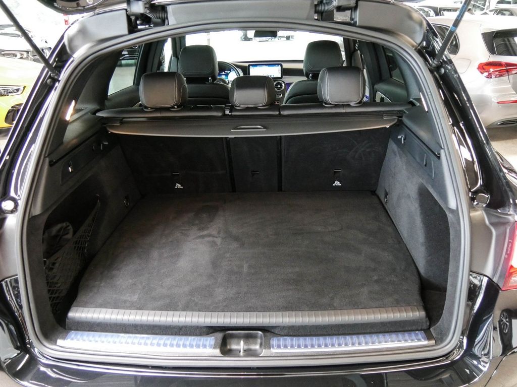 Mercedes-Benz GLC 300 de 4MATIC AMG - Samsaru's Car Outlet